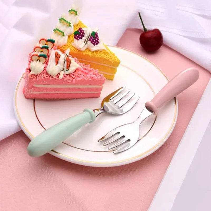 Set de cubiertos infantiles con estuche